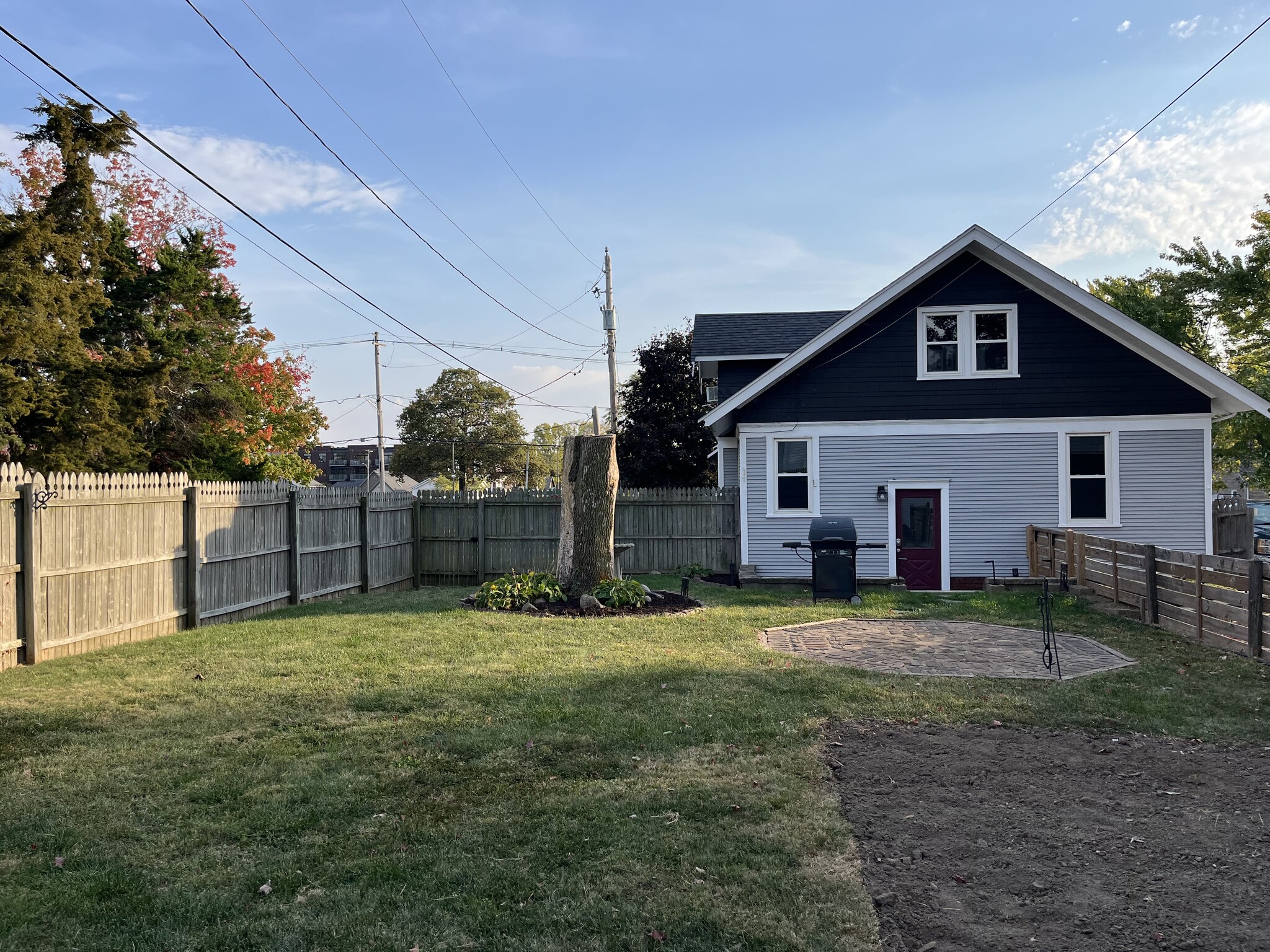 Building Photo - 1117 E Glen Ave