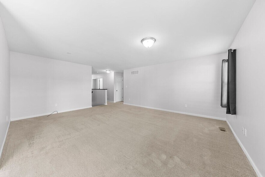 Building Photo - 492 Wabash Pl