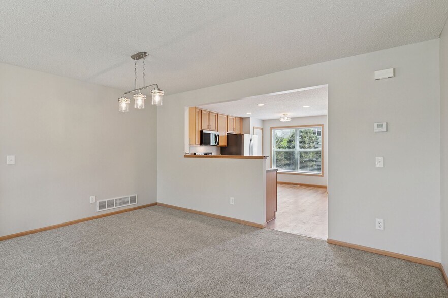 Building Photo - 15146 Fanning Dr N