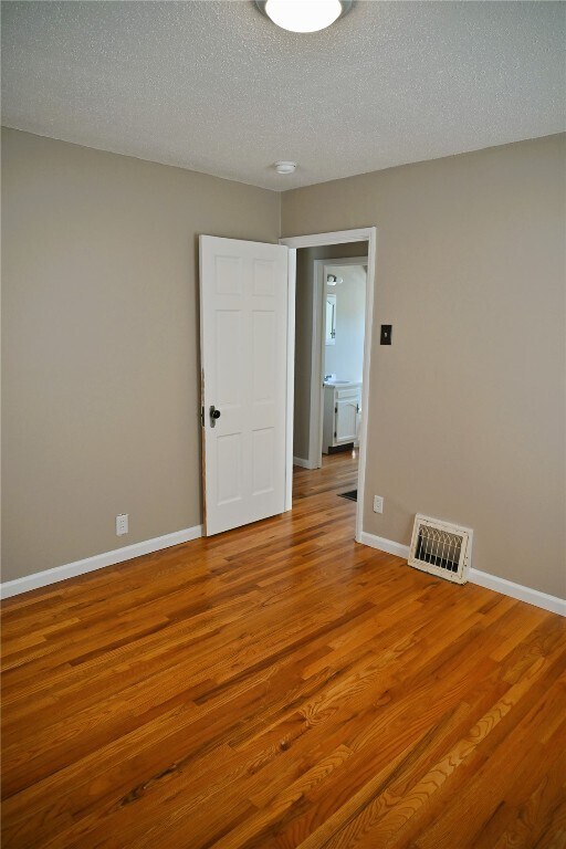 Building Photo - 9510 Lydell Dr