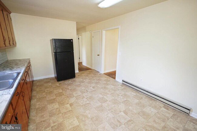 Building Photo - 5629 Rip Wil Dr