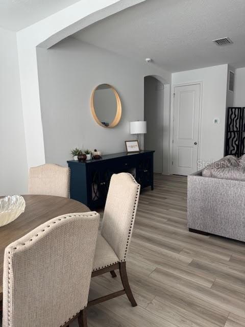 Building Photo - 34804 Mulrion Dr