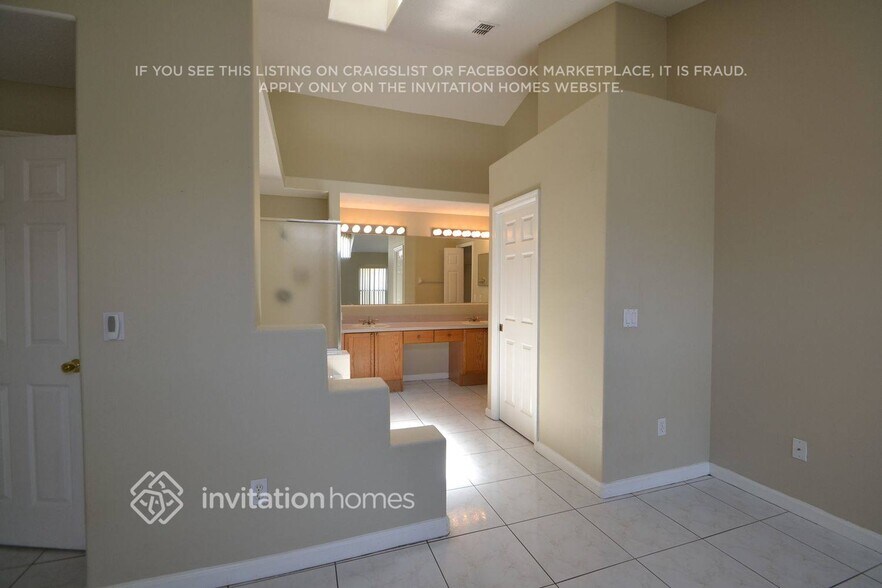 Building Photo - 2330 Lily Pad Ln