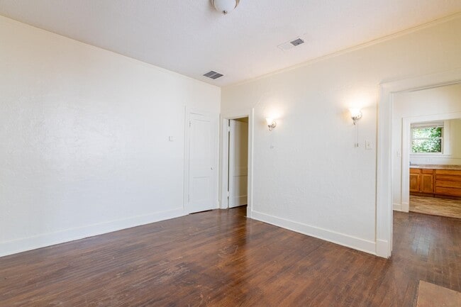 Building Photo - 783 East St