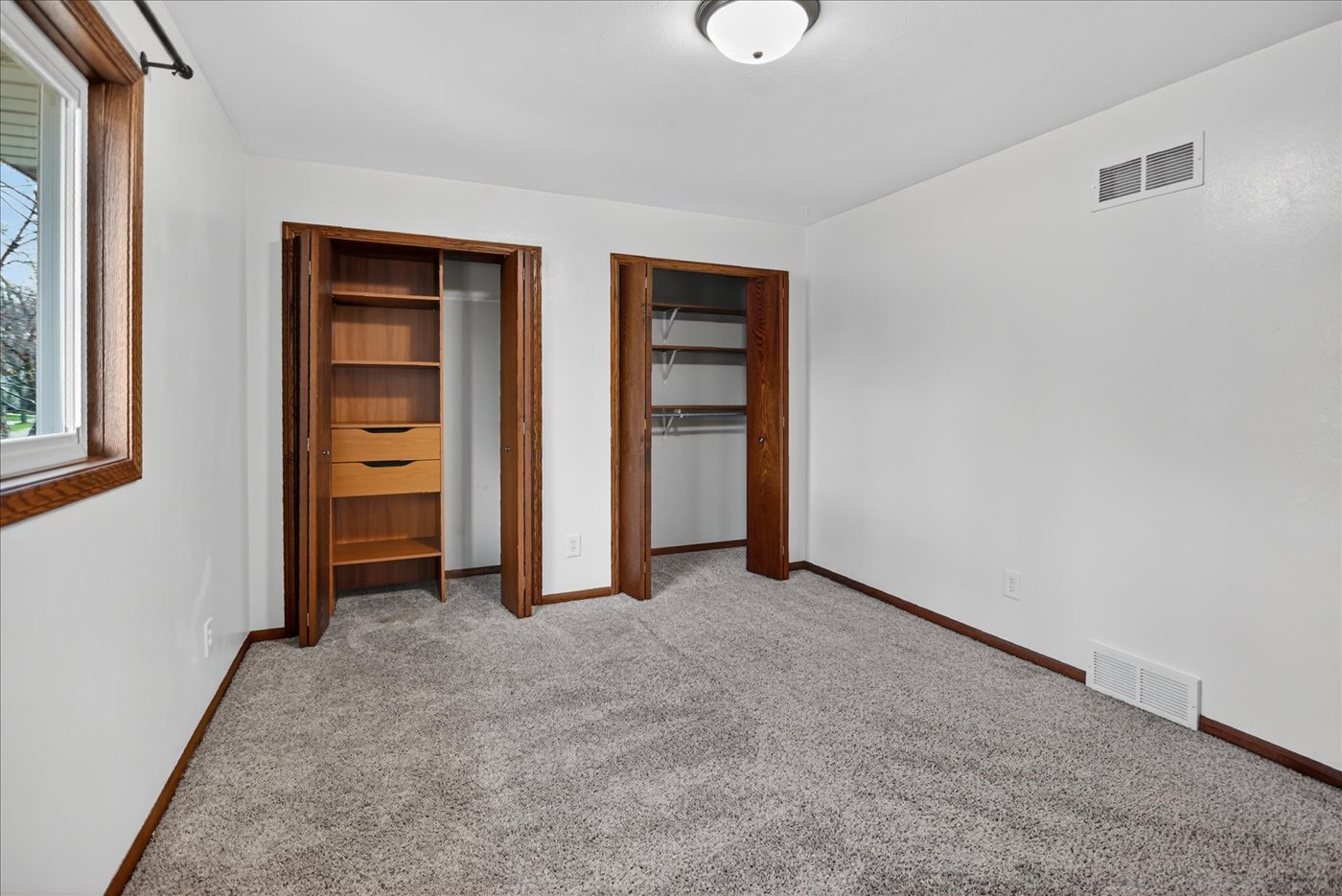 Building Photo - 1014 N Westfield Rd