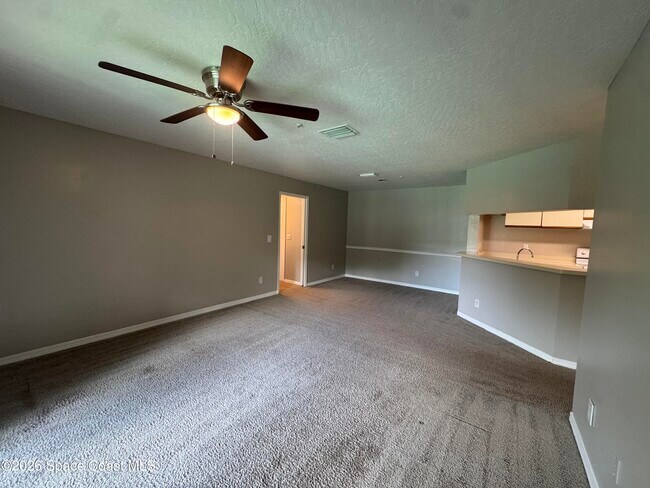 Building Photo - 7667 N Wickham Rd