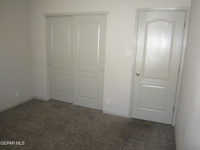 Building Photo - 323 Malta St