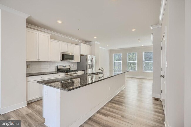 Building Photo - 11409 Starlight Pl