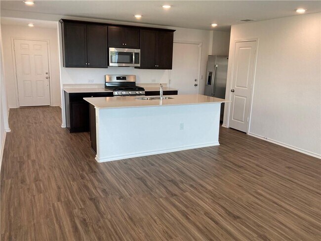 Building Photo - 7204 Dancing Wind Ln