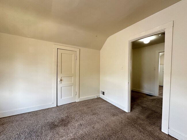 Building Photo - HAD1318