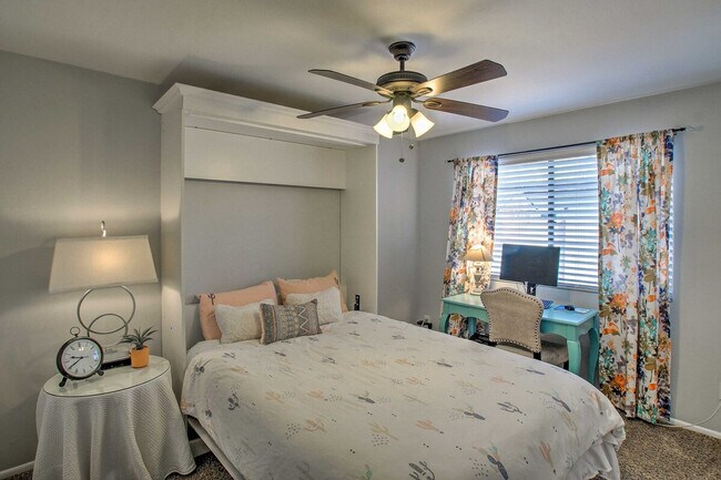 Building Photo - 8109 East Vía Sonrisa-SI ID1385972P