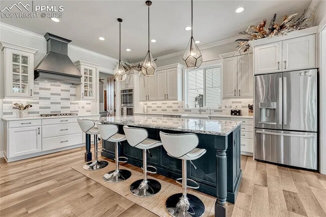 Building Photo - 1183 2nd St