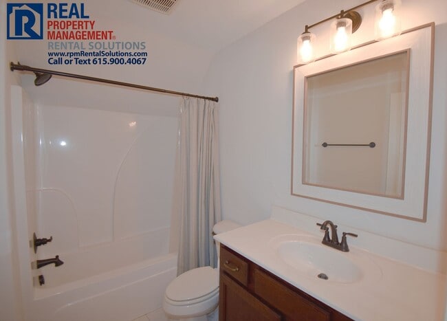 Building Photo - All brick 4 bedroom home plus Bonus room! Garage and covered patio!