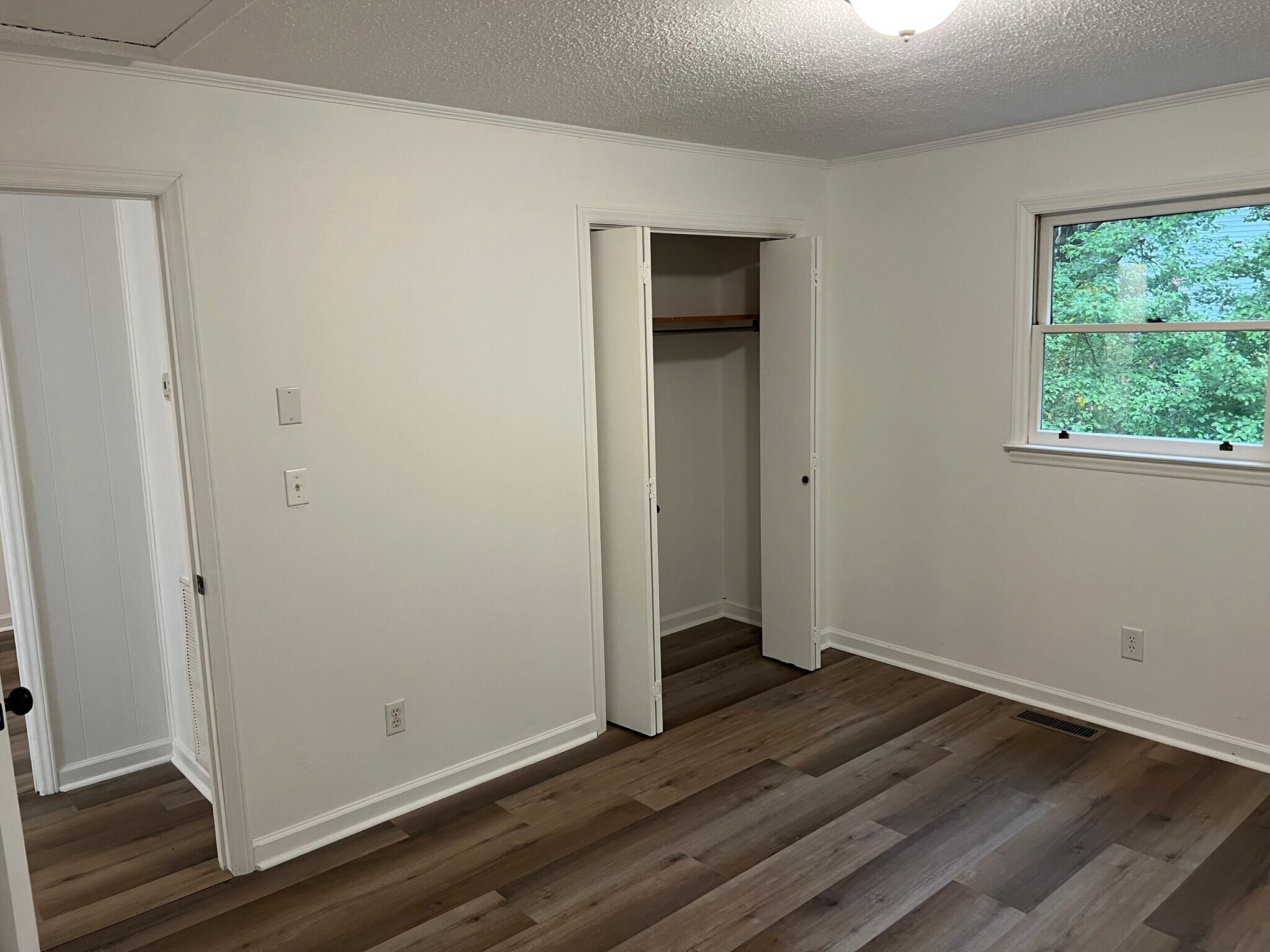 Master bedroom - 54 Sam King Rd