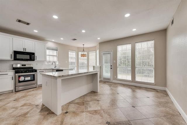 Building Photo - 3009 Larkspur Ct