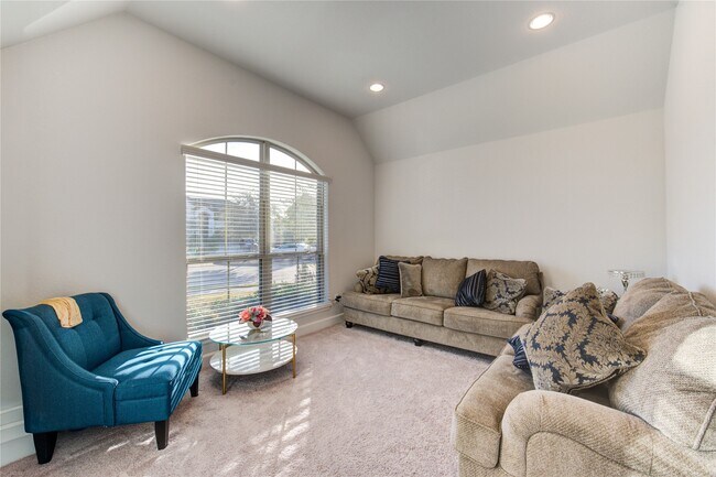 Building Photo - 13030 Sheildaig St