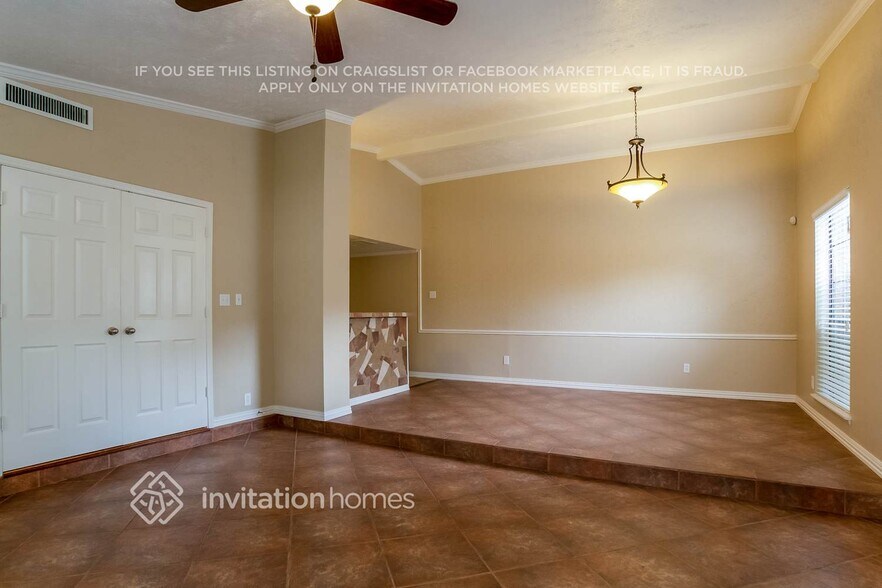 Building Photo - 3919 Cypressdale Dr