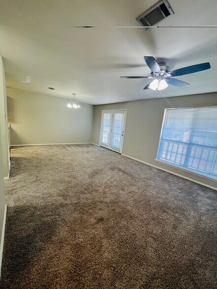 Building Photo - 5 S Joplin Loop