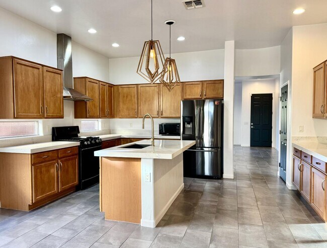 Building Photo - 13743 N High Mountain View Pl