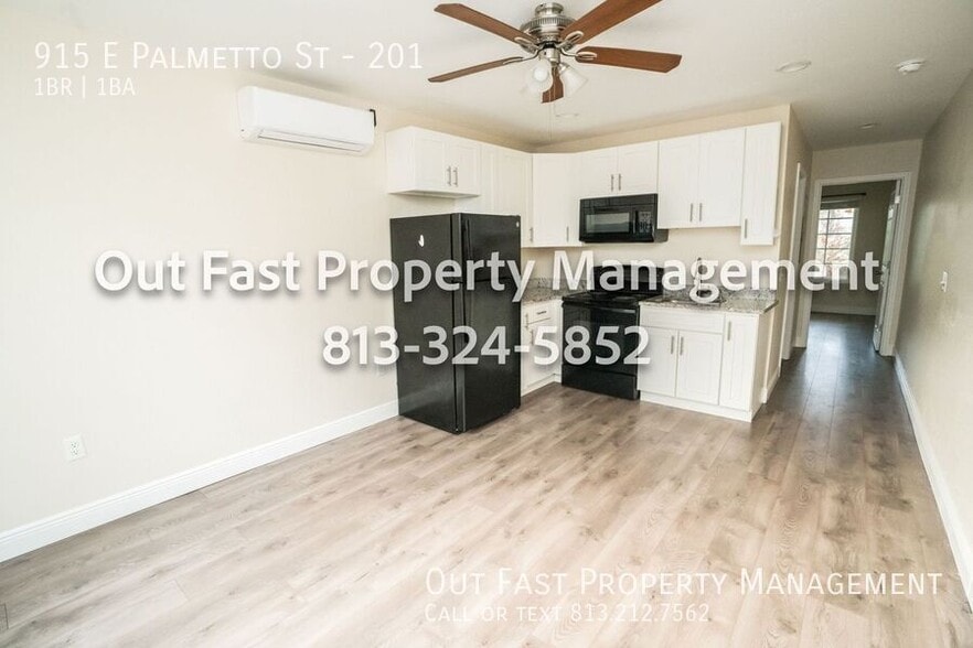 Building Photo - 915 E Palmetto St