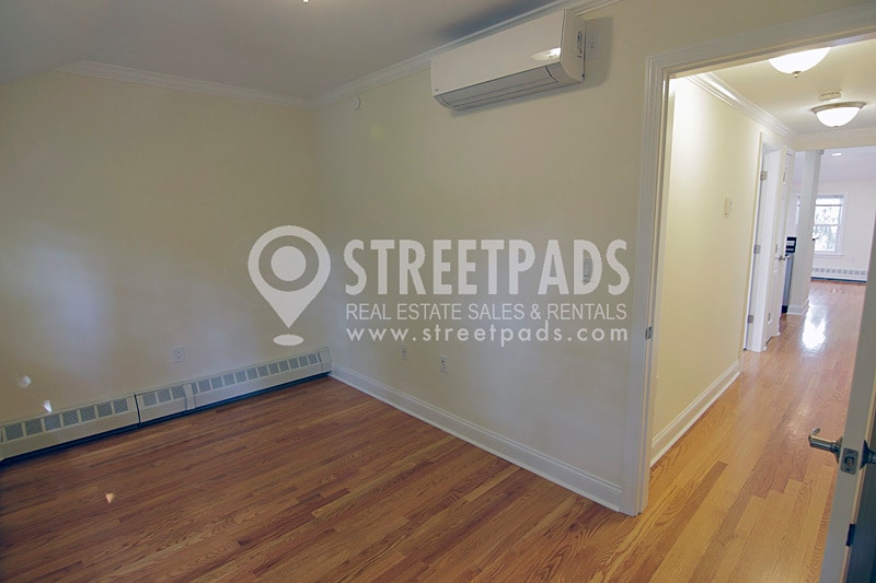 Building Photo - 1 Langdon Sq