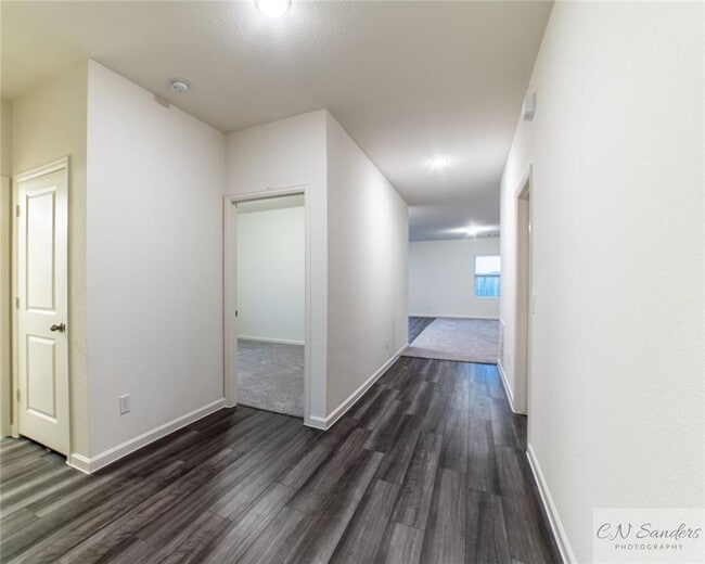 Building Photo - 4807 Highland Spgs Dr