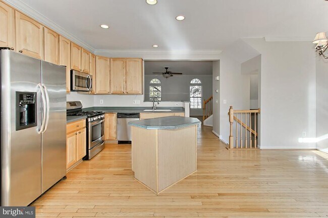 Building Photo - 5054 Grimm Dr
