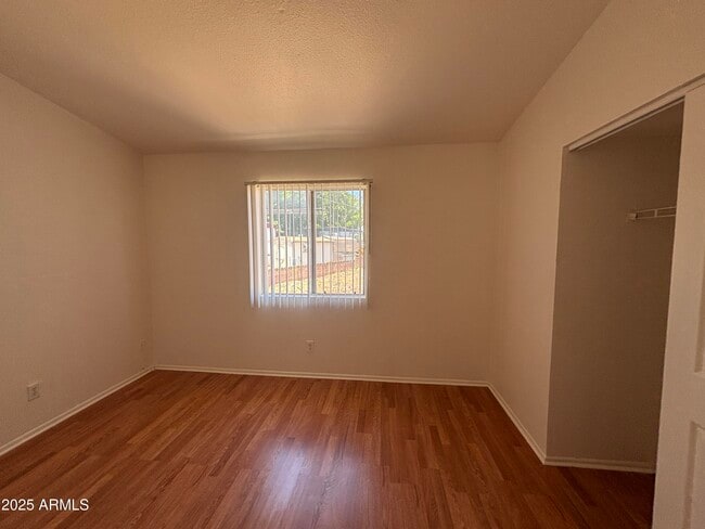 Building Photo - 1200 Lanny Ave