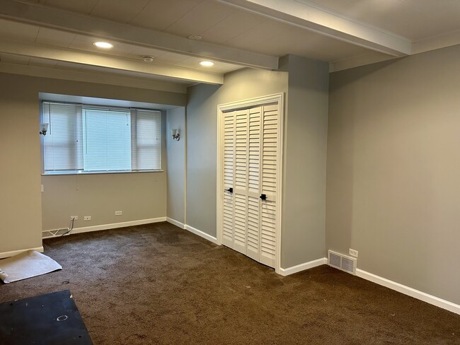 Building Photo - 2652 Woodworth Pl