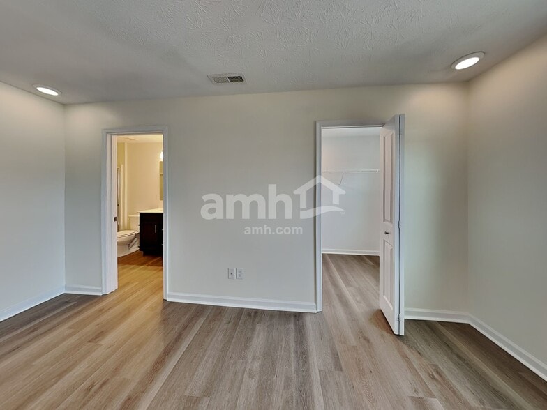 Building Photo - 13844 N Cardonia Dr