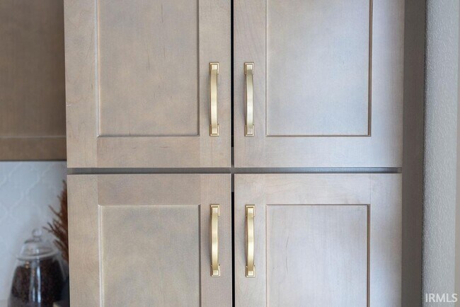 Building Photo - 1122 S Fess Ave