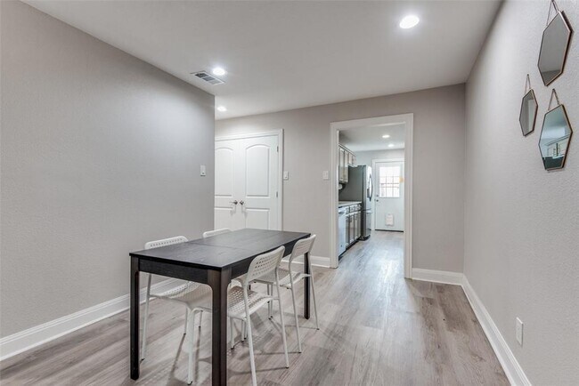 Building Photo - 14027 Brookgreen Dr