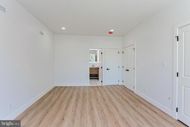 Building Photo - 7415 Sprague St