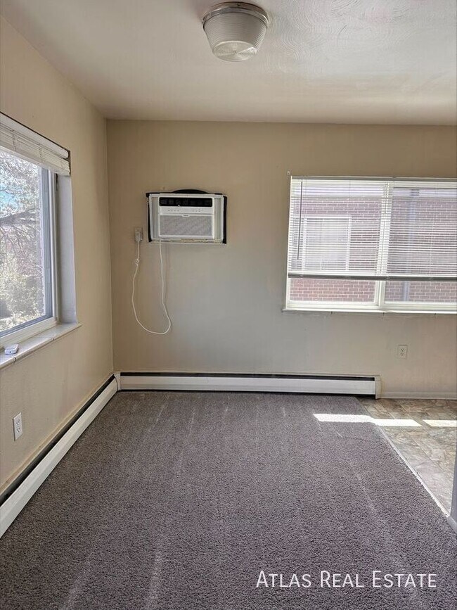 Building Photo - 551 S Fairfax St