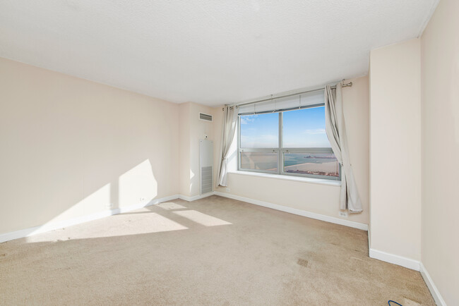 Building Photo - 474 N Lake Shore Dr