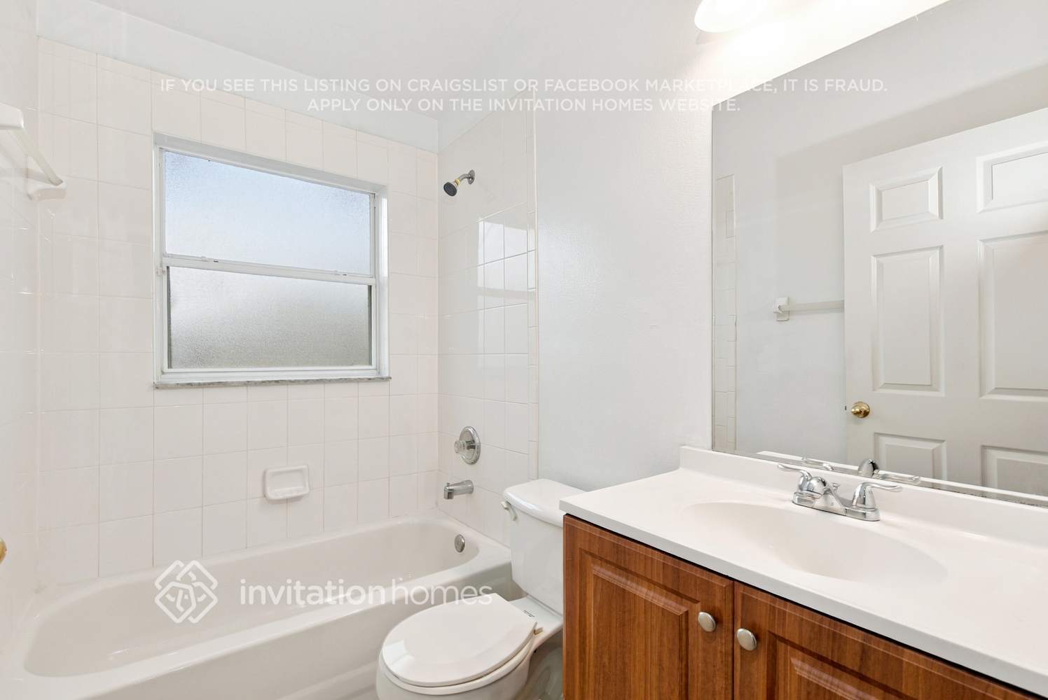 Building Photo - 300 Balogh Pl
