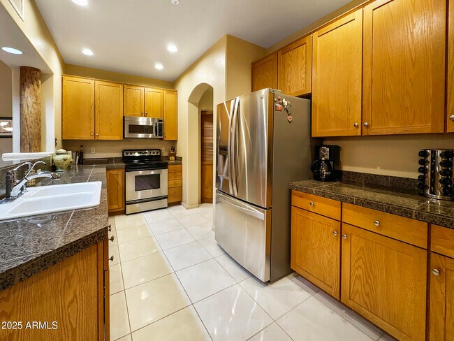 Building Photo - 13600 N Fountain Hills Blvd