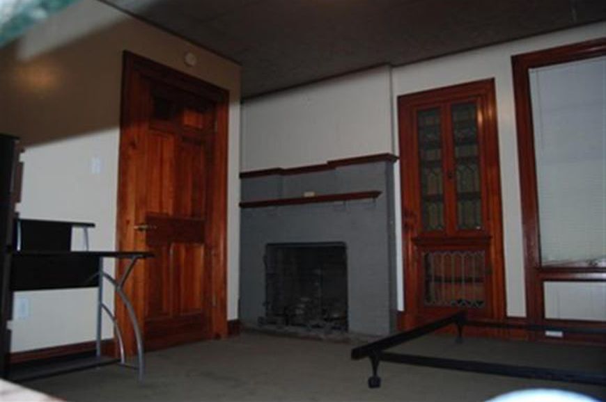 Building Photo - 265 Main St