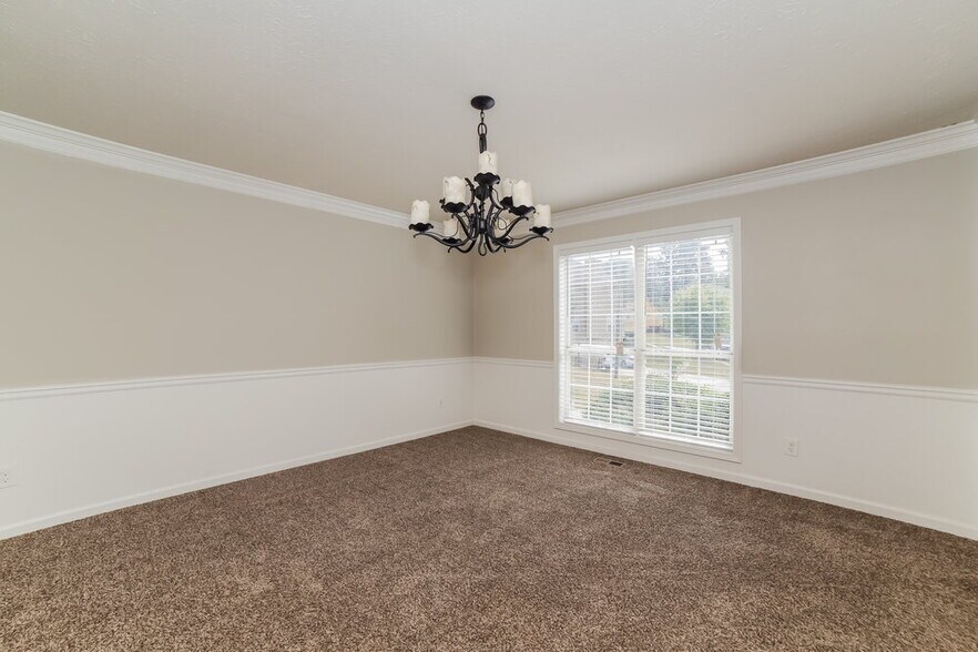 Building Photo - 2446 Letha Ln