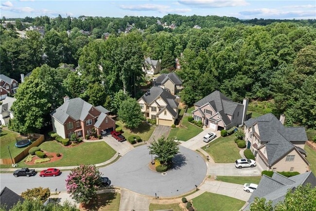 Building Photo - 2878 Calhoun Square