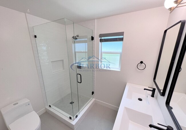 Building Photo - 2059 Jaybrook Dr