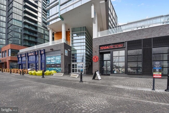 Building Photo - 244 G St SW