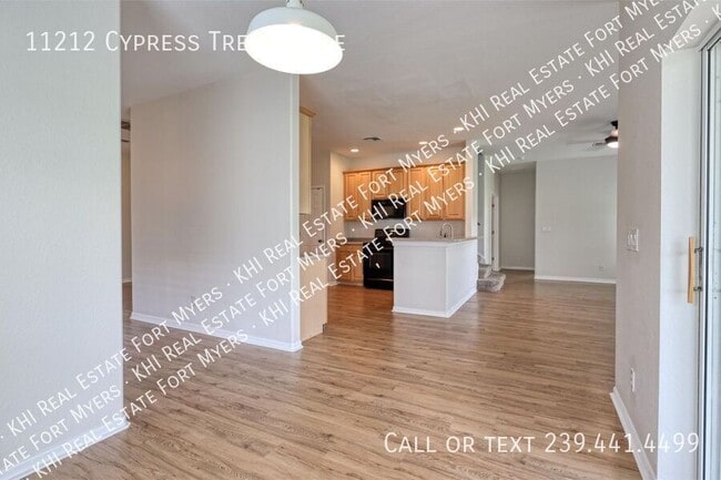 Building Photo - 11212 Cypress Tree Cir