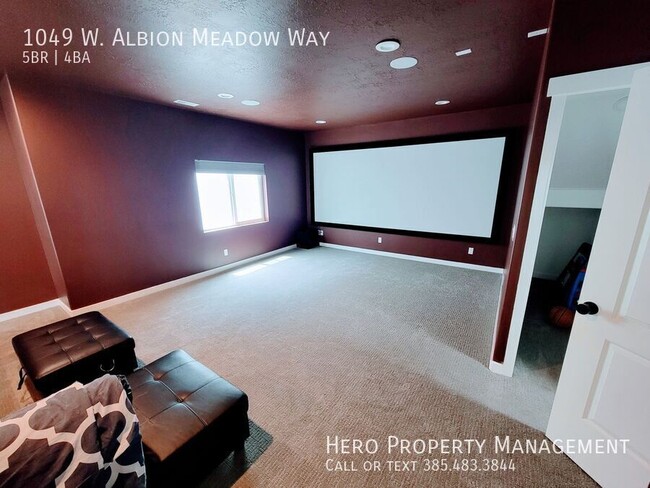 Building Photo - 1049 Albion Meadow Way