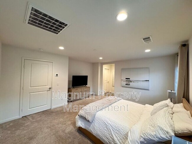 Building Photo - 30411 Ridgecrest Rd