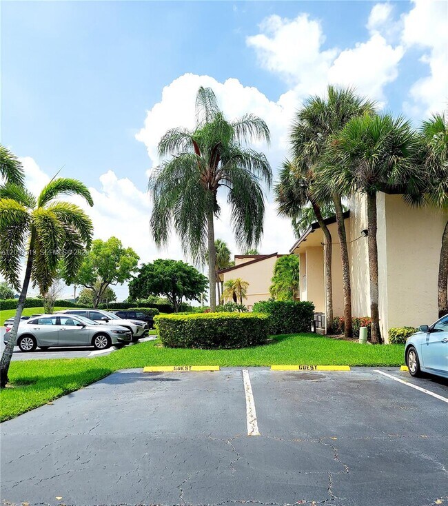 Building Photo - 8770 Azalea Ct