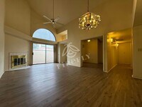 Building Photo - 1111 W Summit Pl