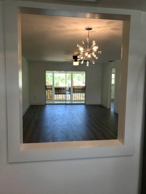 Building Photo - 200 Valley Stream Dr