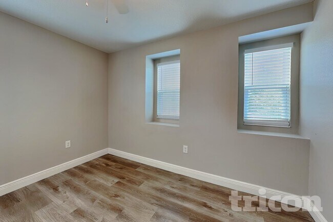 Building Photo - 7105 Feather Wood Dr
