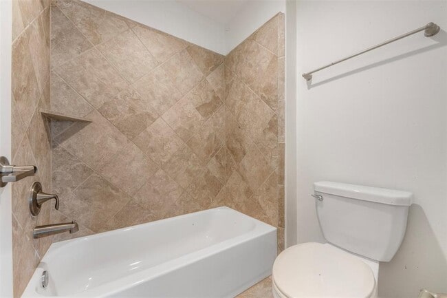 Building Photo - 3646 Aldridge Dr